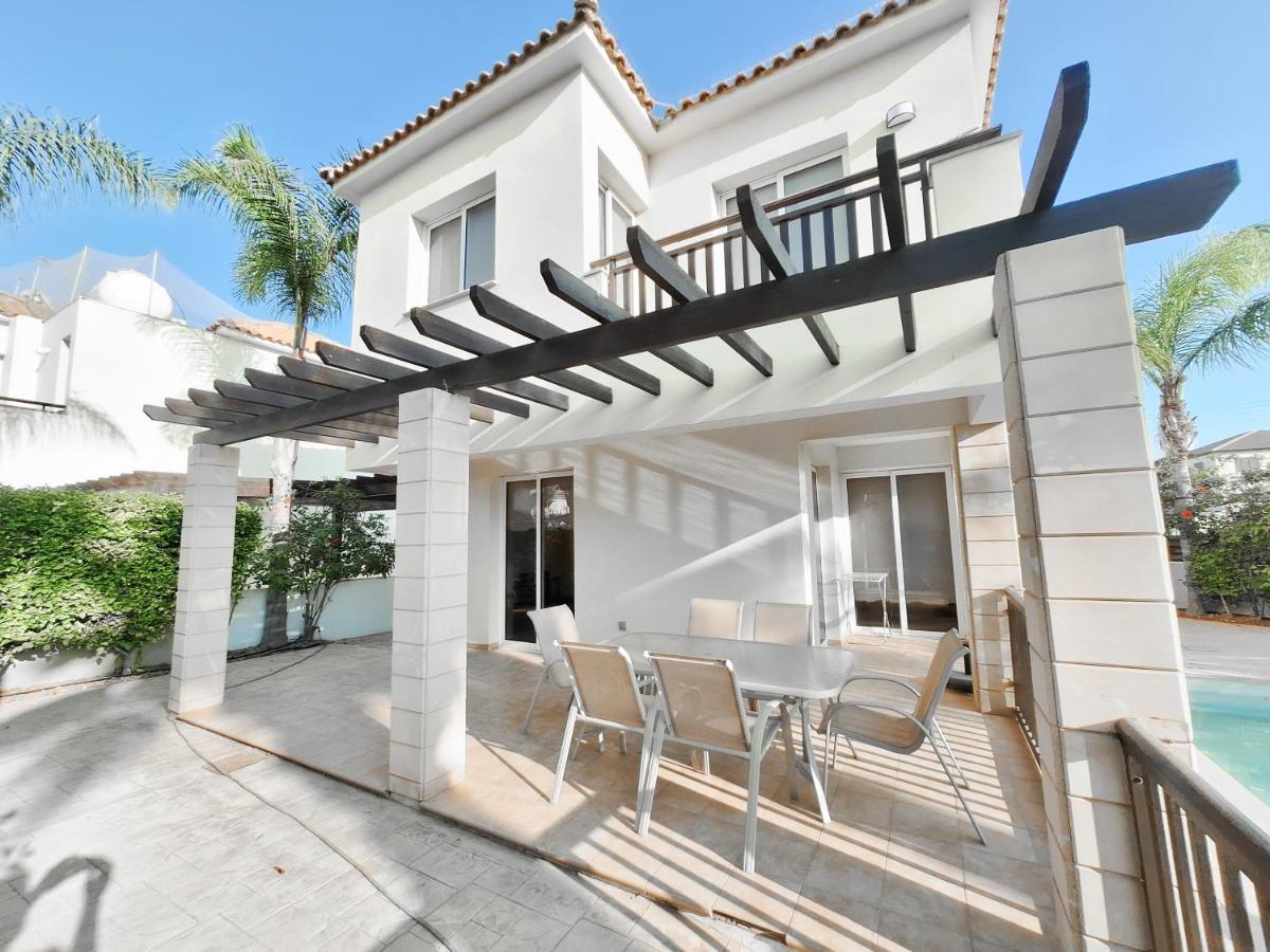 Villa Lynn Chill Out Seaview Aya Napa Dış mekan fotoğraf
