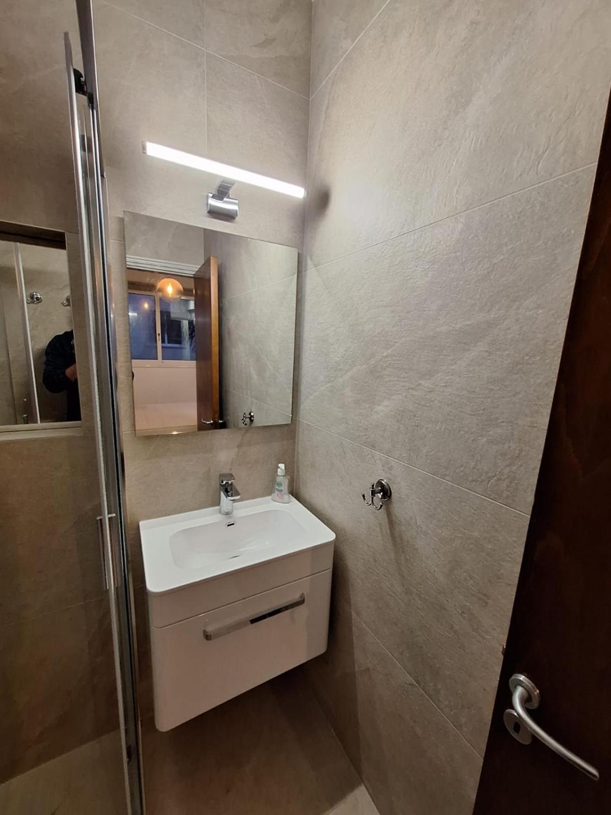 Villa Lynn Chill Out Seaview Aya Napa Dış mekan fotoğraf