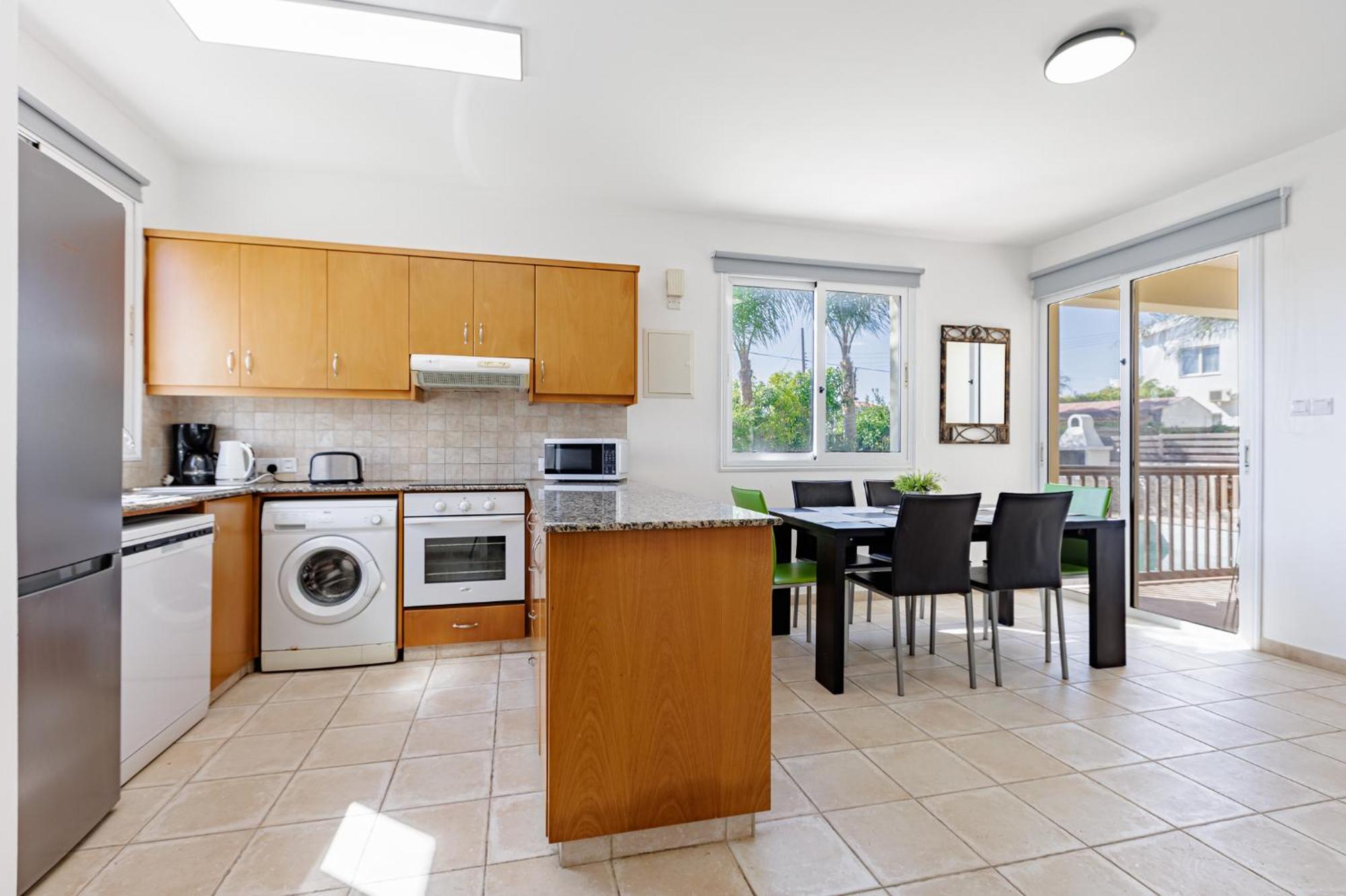 Villa Lynn Chill Out Seaview Aya Napa Dış mekan fotoğraf
