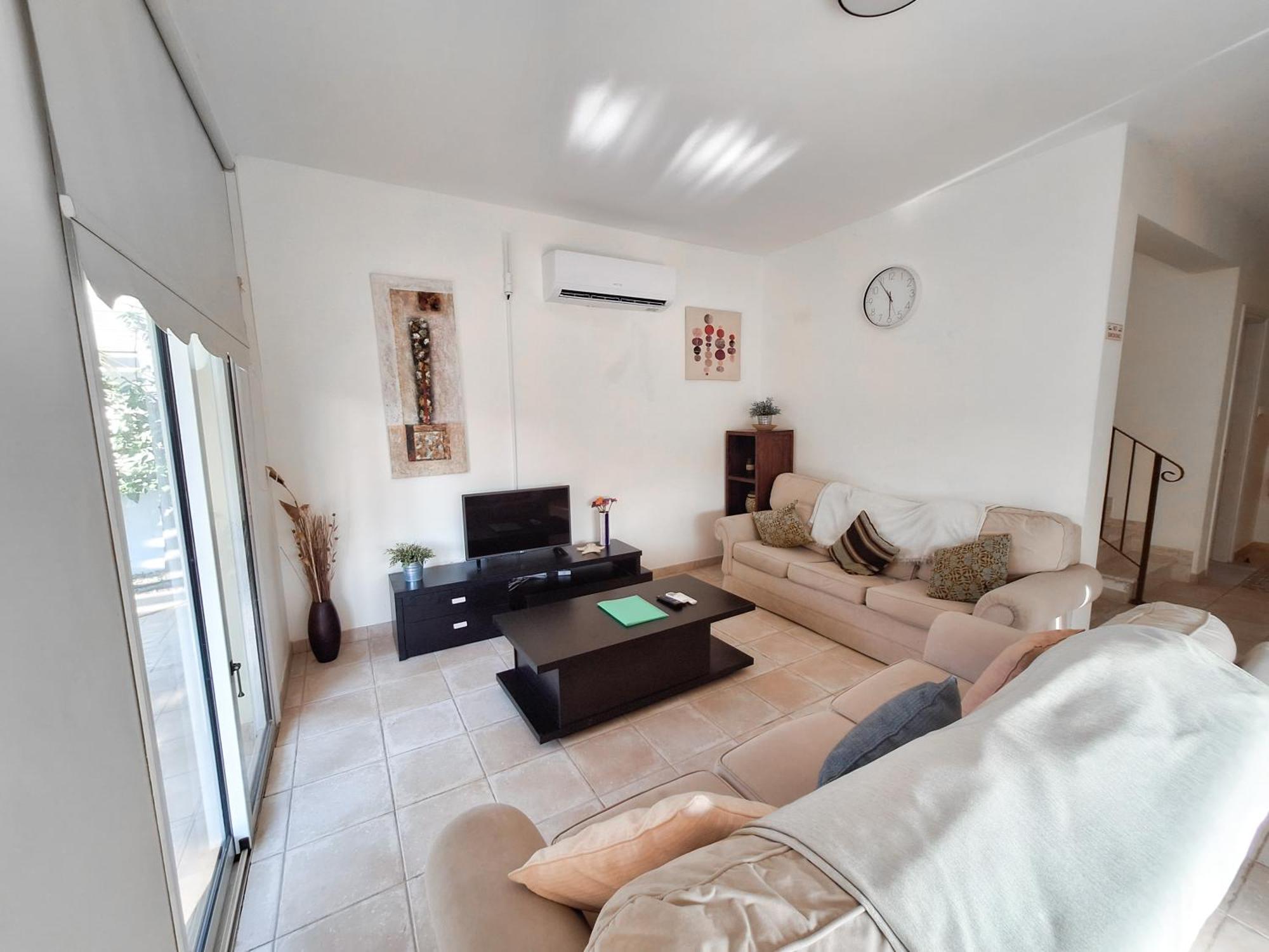 Villa Lynn Chill Out Seaview Aya Napa Dış mekan fotoğraf